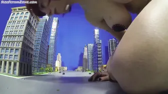 Big Lady porn video – Giantess Vivian - The Bigger the Better