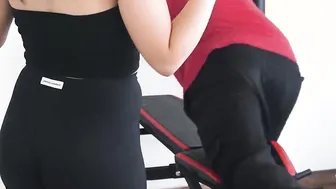 I banged my cousin while she does her exercises into