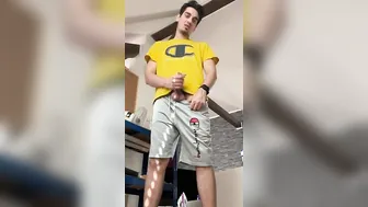 heterosexual Twinky college boy wants you to suck him