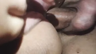no le entra en la cola