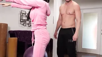 Cougar Fucks Her Personal Coach - MILFED
