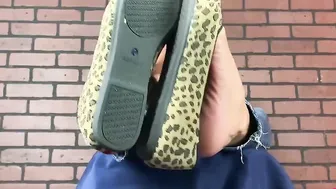 Seducing with my foot virtual tickling