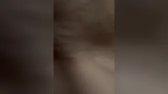 La coinquilina ha voglia di cazzo