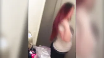 Bombshell Ginger PAWG mom Fellatio