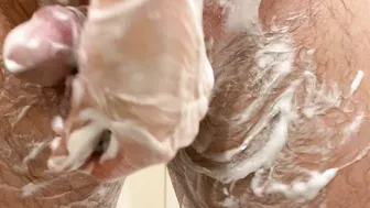 Crystal shaves her girlfriends nuts
