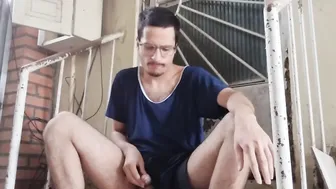 peeing and farting then stroking my fat dick