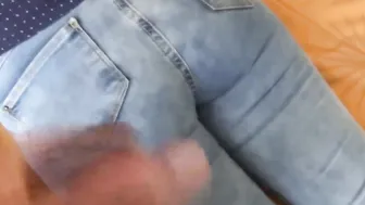 I enjoy my fiances sister we masturbate and I cum on her gigantic butt with her jeans on