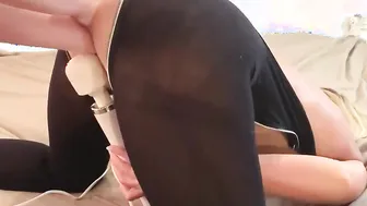 Double Fisting Bombshell Wifes Slack Holes