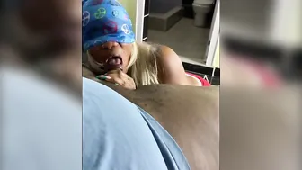 Fucking Blonde African Redbone Mom With Tattoos for the First Time