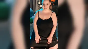 2 Orgasms – Braless Pillow Rides and Edging