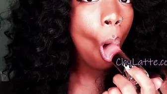 MY DRIPPING MOUTH AND LONG TONGUE SUCKING OFF ON GLASS VIBRATOR - BLACK mom