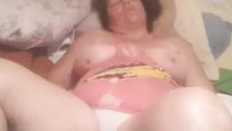 puta culona invita al amigo a su casa para qe se la coja x el culo
