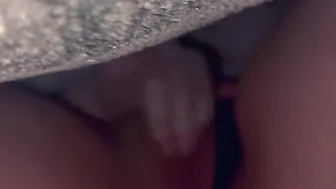 who wants to screwed me while i rub my cunt?