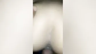 pongo a la putita del barrio en cuatro en un hotel