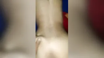pongo a la putita del barrio en cuatro en un hotel