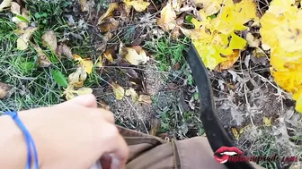 Big tit teenie fucks a voyeur into the park / Miriam