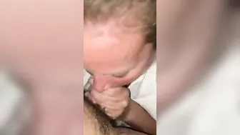 Mom blows young penis