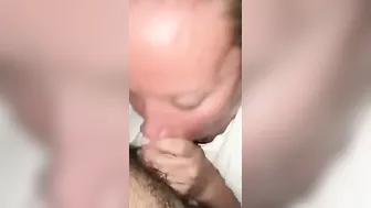 Mom blows young penis