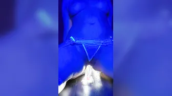 Blue Light Sex Toy Makes Me Squirt