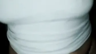 Empaparme todas mis tetas y mi boca de leche