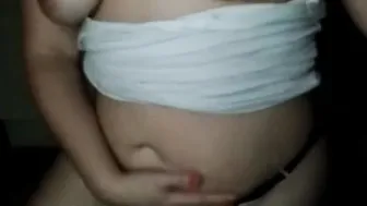 Empaparme todas mis tetas y mi boca de leche