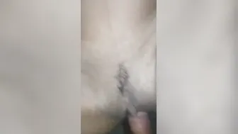 Cogiendo Bien abierta mi mujer se deja echa la leche en la barriga
