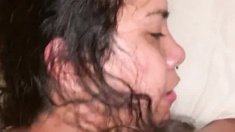COJIENDOME A UNA CHAPARRITA EN LA CASA DE SUS PRIMOS