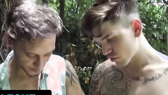 Latin Leche - Bae Argentinian Men Having Hardcore Three-Way Into An Outside Secluded Area