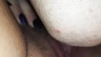 Eating her bushy chubby snatch so well she jizzes a