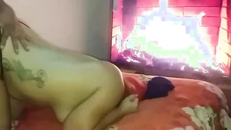 My young cousin falls inside love with me and invites me to fill her cunt with semen- and I gives