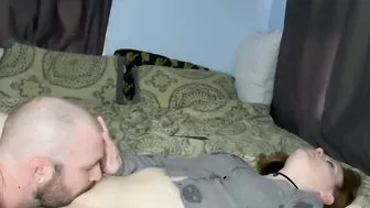 Beauty MILF Kandy Cane satisfies daddy