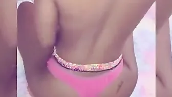 Soft pink snatch play