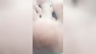 selfcam short skirt and my nylon foot. 水手制服和过膝丝袜美足 这次穿着很噢 想不想闻闻我脚上的味道？