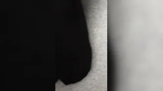 una bella sega con tacchi e calze.....lui mi ricompensa sborrandoci sopra