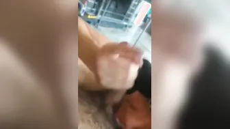QUE DELICIOSA MAMADA ME DA LA SECRETARIA DE LA OFICINA. LA MAS COTIZADA Y USADA DEL TRABAJO.