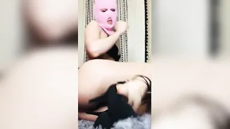 CUTIE FITNESS PERFORMER TATTOOS AND GIGANTIC ASS