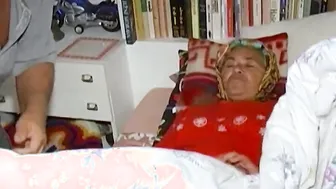OMAHOTEL 2 Men Seducing 1 Granny And Liking Sex With