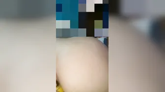 MASTURBACIÓN ANAL CON UNA BANANA