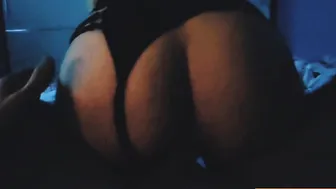 Voluptuous and lusty milf riding a penis