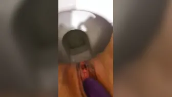 MASTURBATING and PEE into SHOPPING MALL 