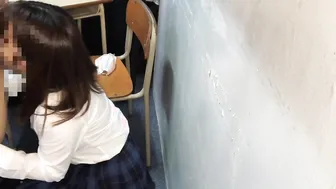 一年前まで履いていた女◯高生制服でフェラ抜きしてもらった。【素人】