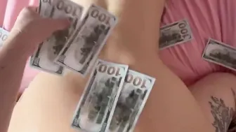bimbos from Tinder Fucks me for Cash on the first Date