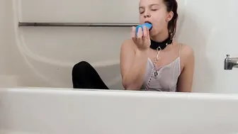 Small titties having fun inside the bathtub with booty plug and blue toy having shaking orgasms and squirt