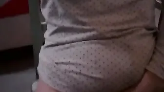Techi_02 porn video – Esta chica se saca las ganas masturbandose antes de comenzar su rutina diaria