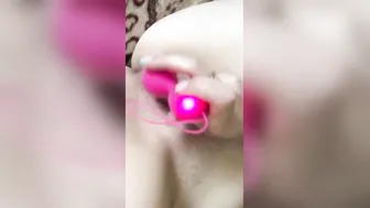 Bald twat getting satisfaction from sex toys