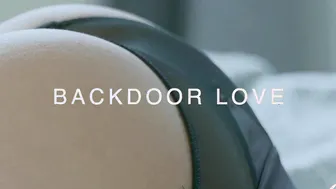 MIa JULIA GETTING HER BOOTY GAPING - SuperprivateX com
