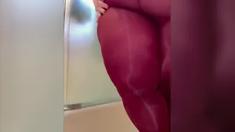 Gigantic bimbos having fun around into some hose piss teaser 