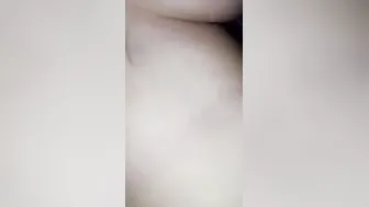 مراتي الحبيبة توحشات الزب كيعجبني نشوفها كتكفت كنصورها كيعجبها تخوني مع صحابي كيعجبني الحال مراتي