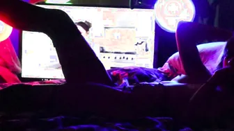 Watching Porn Still vulgar after night of partying gets banged cumming