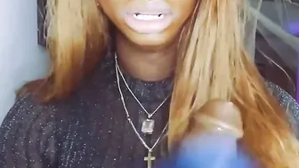 See Black TS Thotiana Vixen Suck a 10 inch penis into her Bedroom